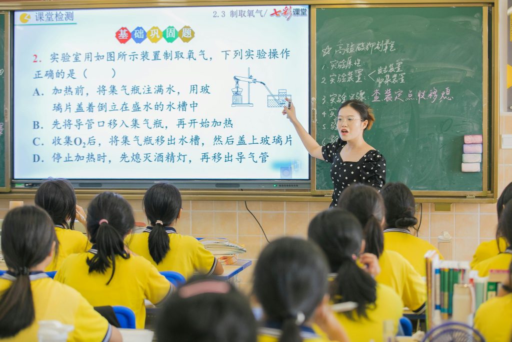 Your Path to Teaching Chinese: Chongqing University International Chinese Language Teachers Scholarship 2025 is Open!